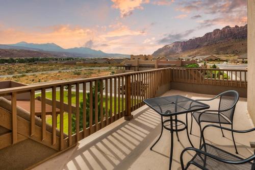 3415 South Village Loop - featured photo