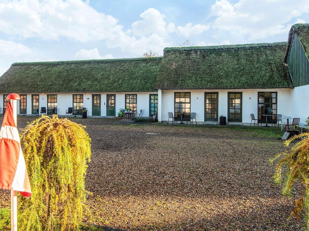 Hotel Fanobad With Free Water Park Access — hotel near Esbjerg Airport