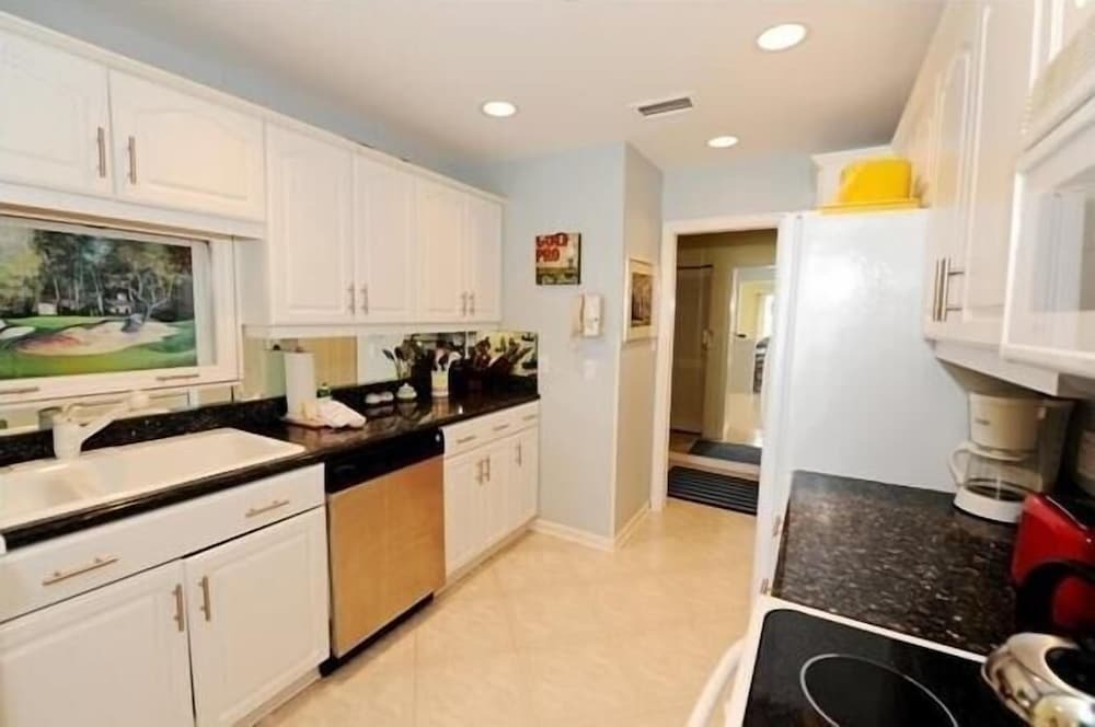946 Cutter Court at Sea Pines Resort - photo 10