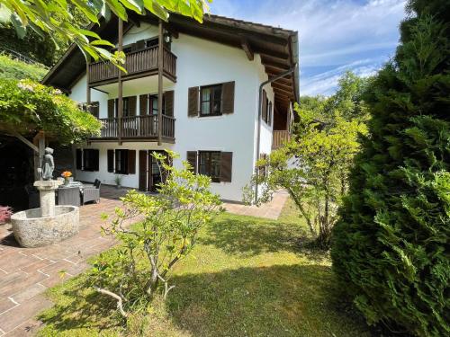 Ferienwohnung Bad Reichenhall — 4-Star Luxury Hotel in Bad Reichenhall, Germany