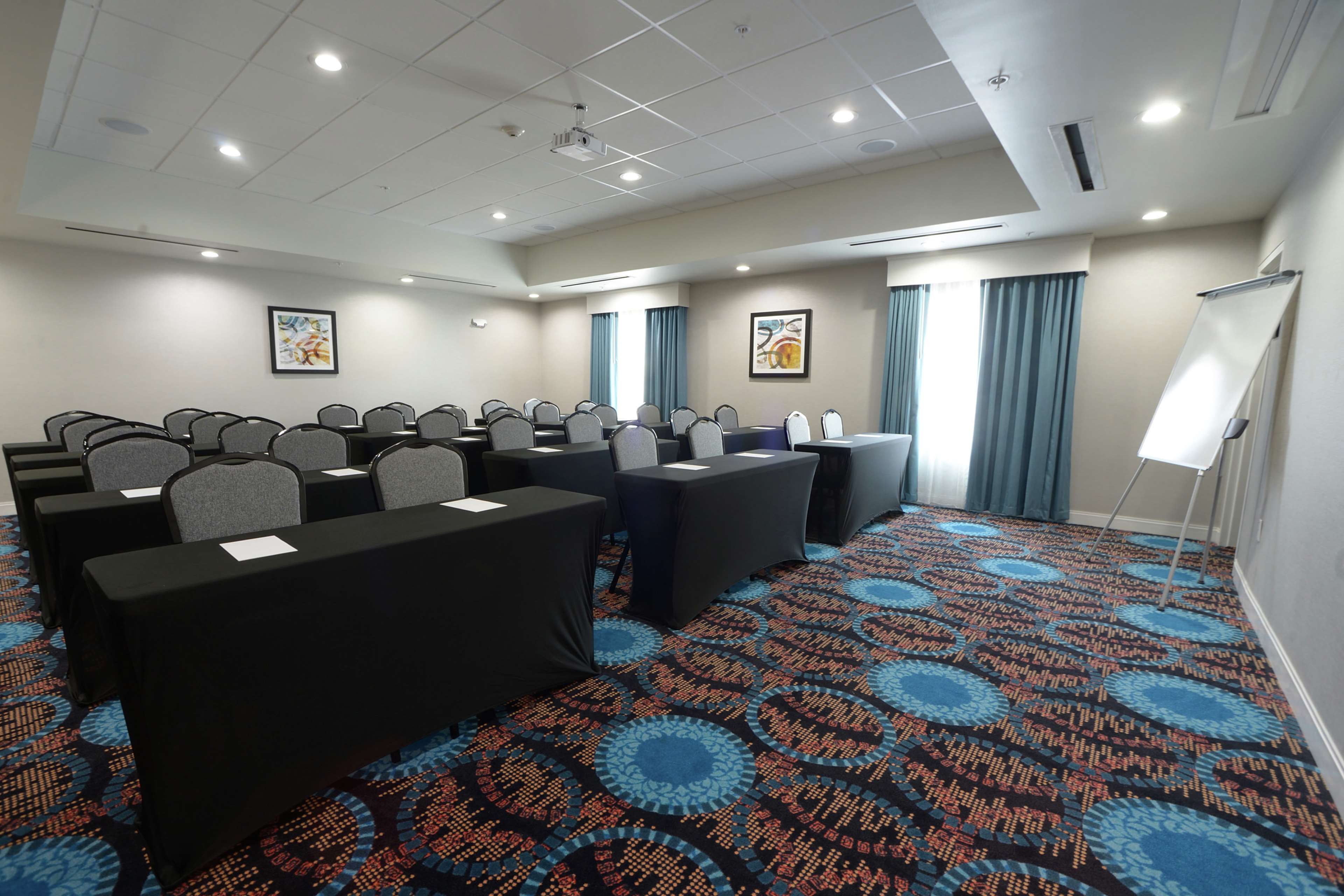 Hampton Inn & Suites Oklahoma City Quail Springs - photo 56