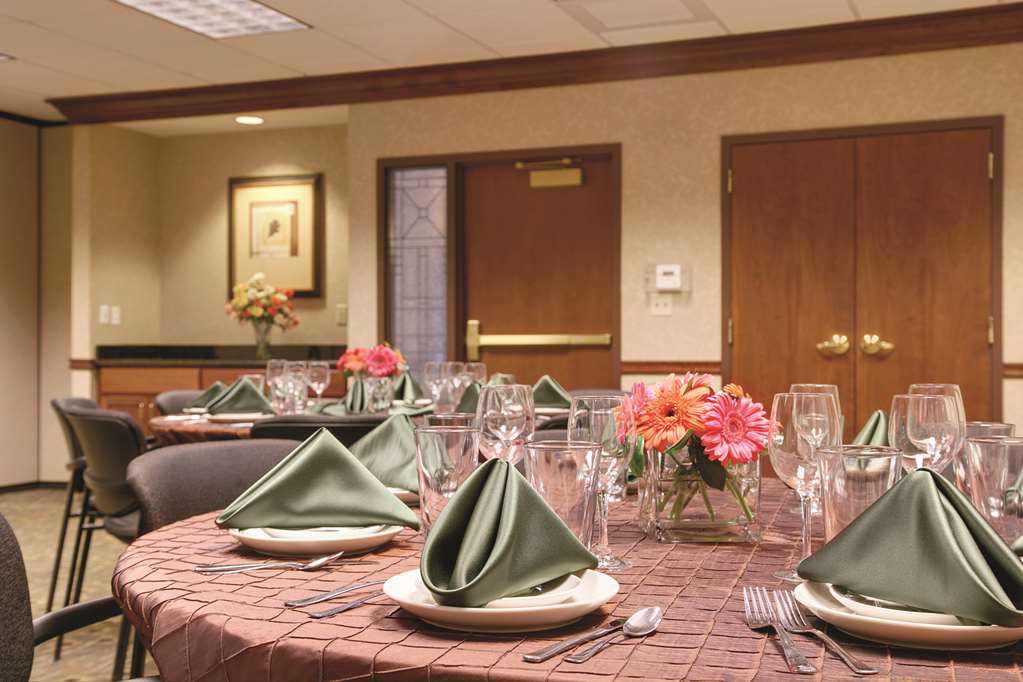HYATT house Pleasant Hill - photo 25