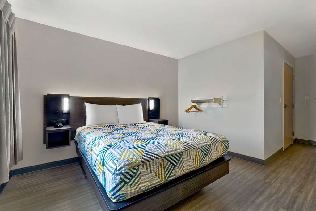 Motel 6 Marble Falls TX - photo 13