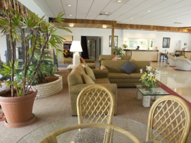 Travelodge Monaco Oceanfront Resort — hotel in Sunny Isles Beach