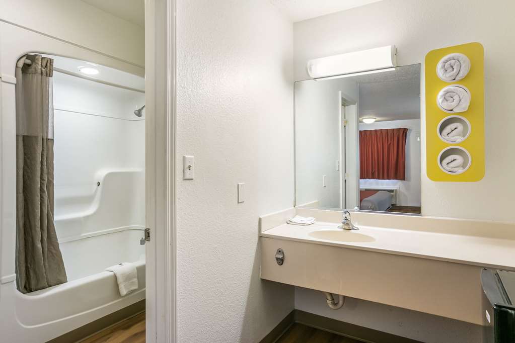 Motel 6 Dothan AL - photo 23