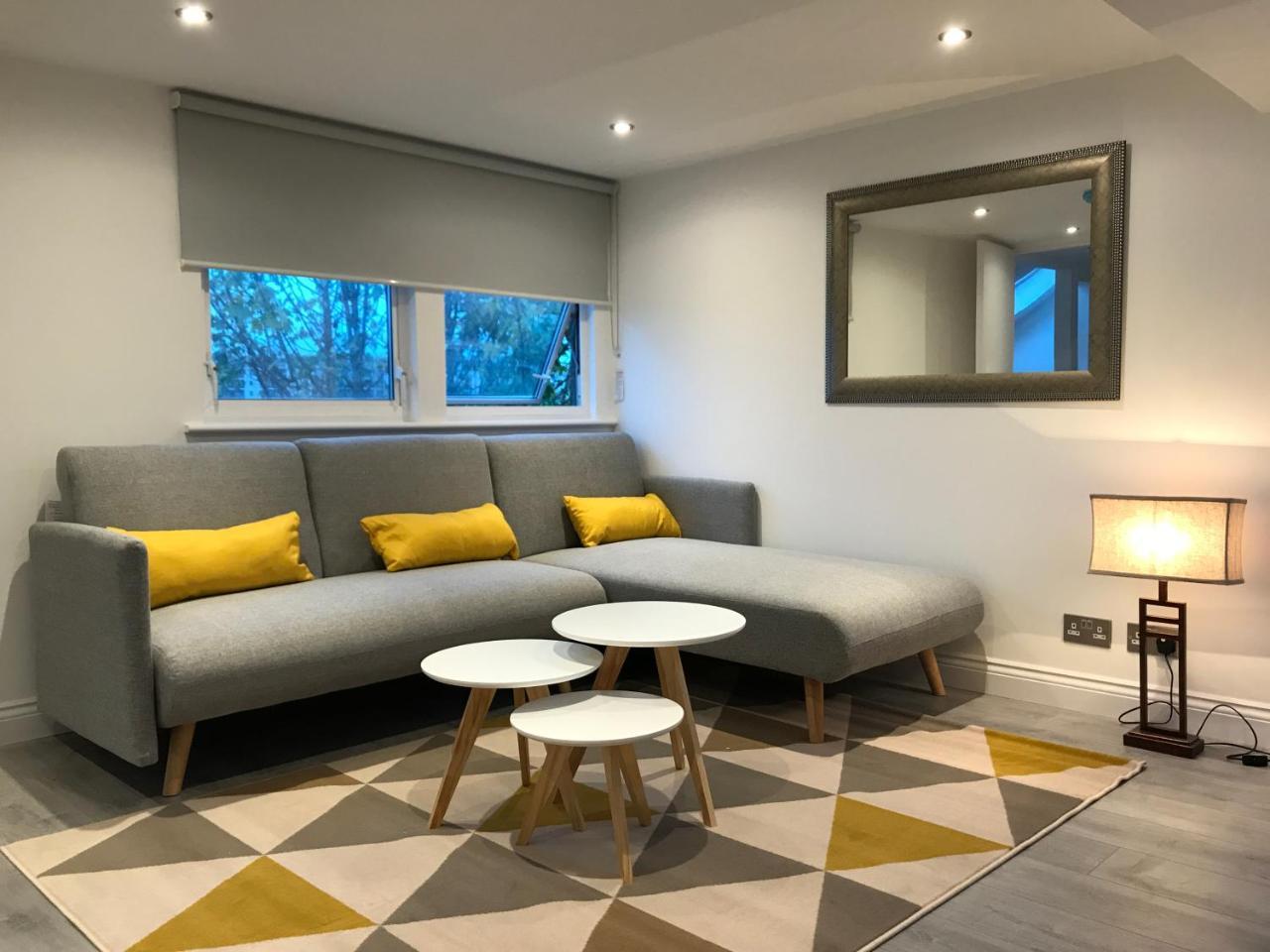 City Studios London — 4-Star Luxury Hotel in London, United Kingdom