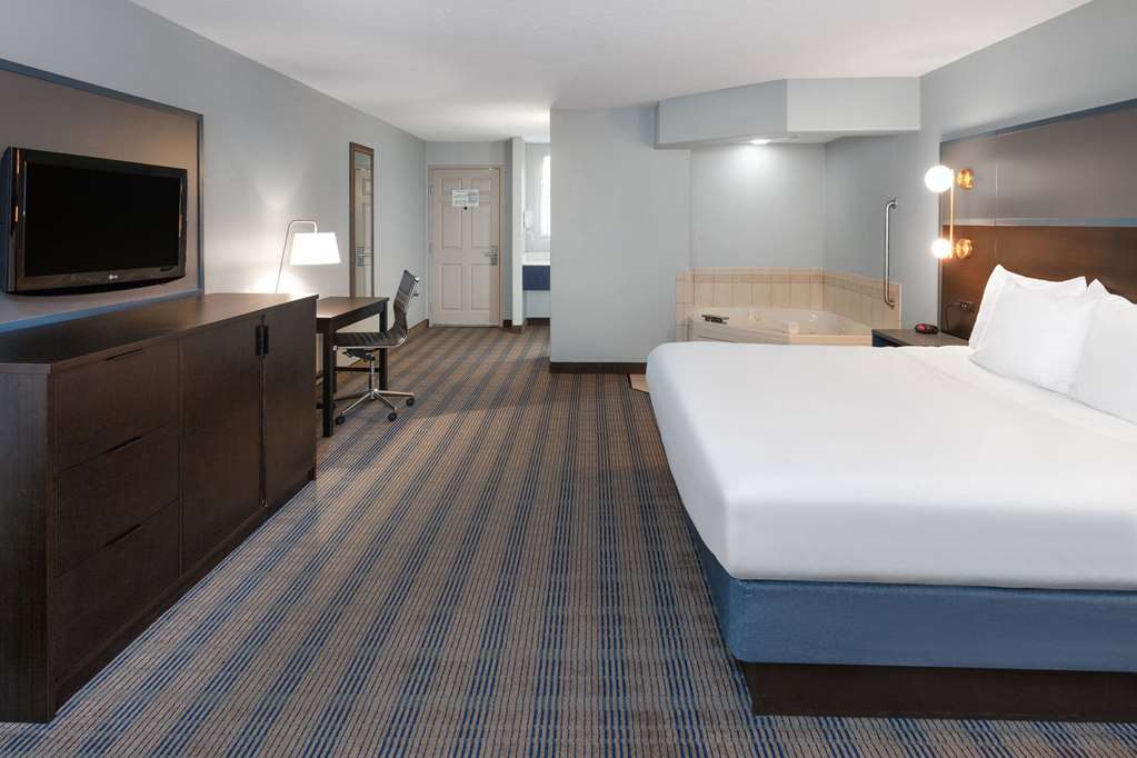 AmericInn by Wyndham Peoria - photo 20