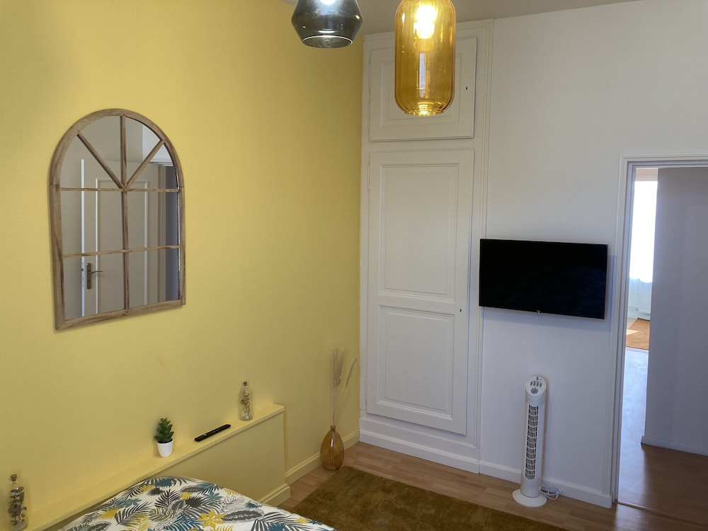 Apart'moment En Groupe Le Bohemian Chic — 4-Star Luxury Hotel in Saint-Omer, France