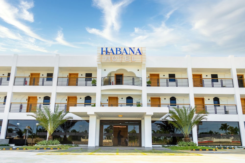 Habana Hotel y Restaurante in Salvaleon De Higueey, Dominican Republic