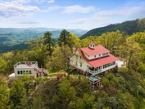 Cloud View Manor By Colonial Properties in Sevierville, United States