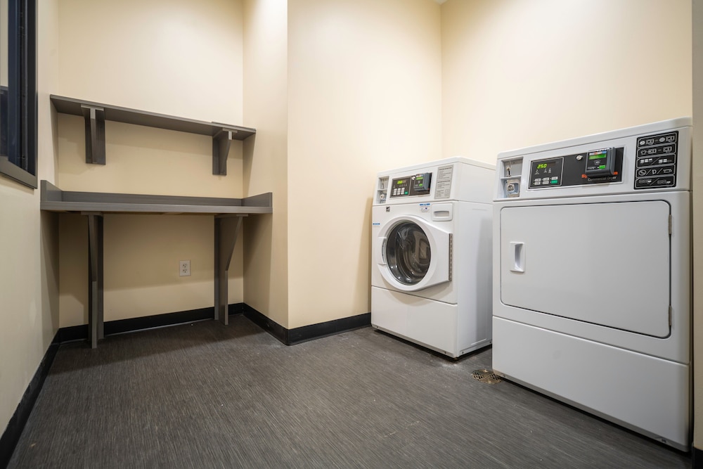 Holiday Inn St. Louis Creve Coeur - photo 14