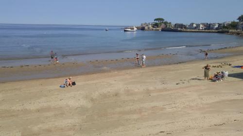 Beach & King Street Inn - photo 2