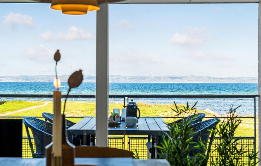 3 Bedroom Cozy Apartment In Ebeltoft — 5-Star Luxury Hotel in Ebeltoft, Denmark