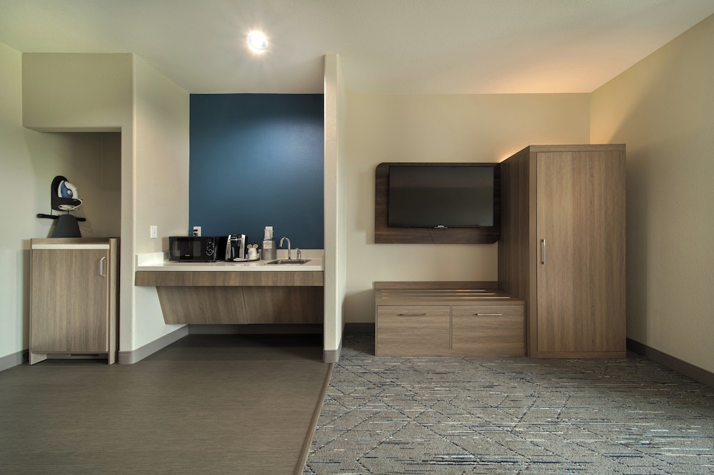 Holiday Inn Express Cleveland by IHG - photo 20