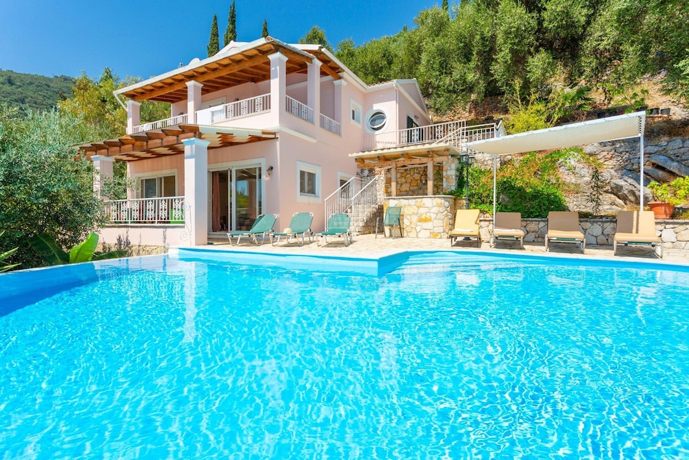 Villa Petros — 4-Star Luxury Hotel in Corfu, Greece