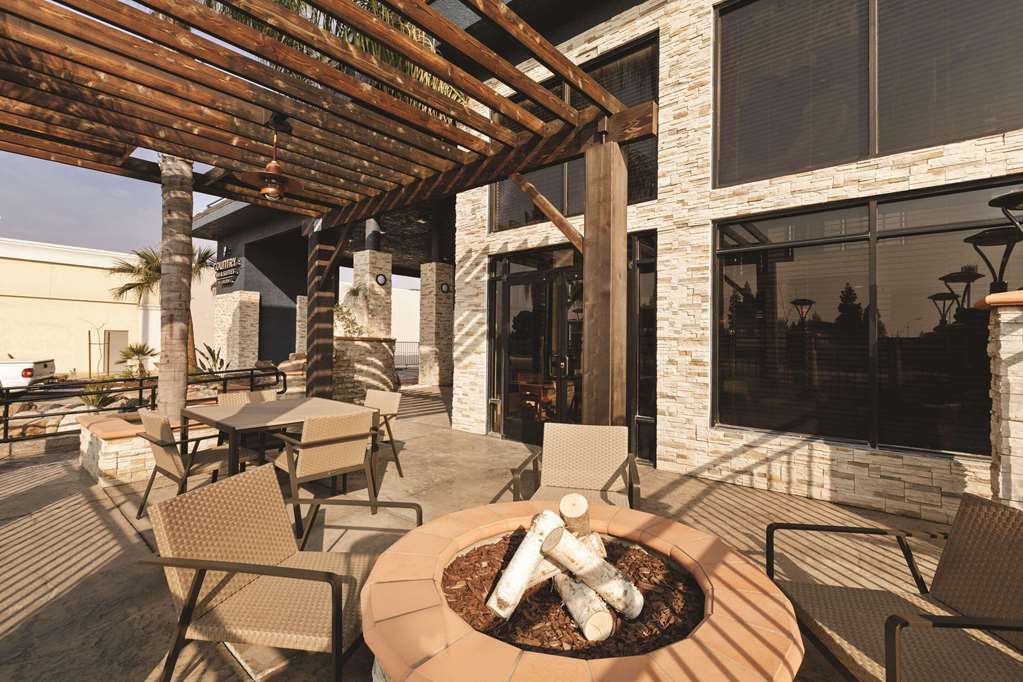 Country Inn & Suites by Radisson Bakersfield CA - photo 19