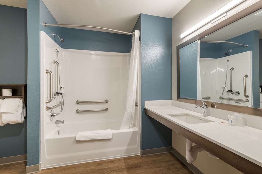 WoodSpring Suites Colton - photo 19