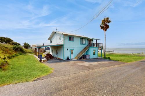 2BR Duplex with Bikes and Beach Access — hotel in Ingleside