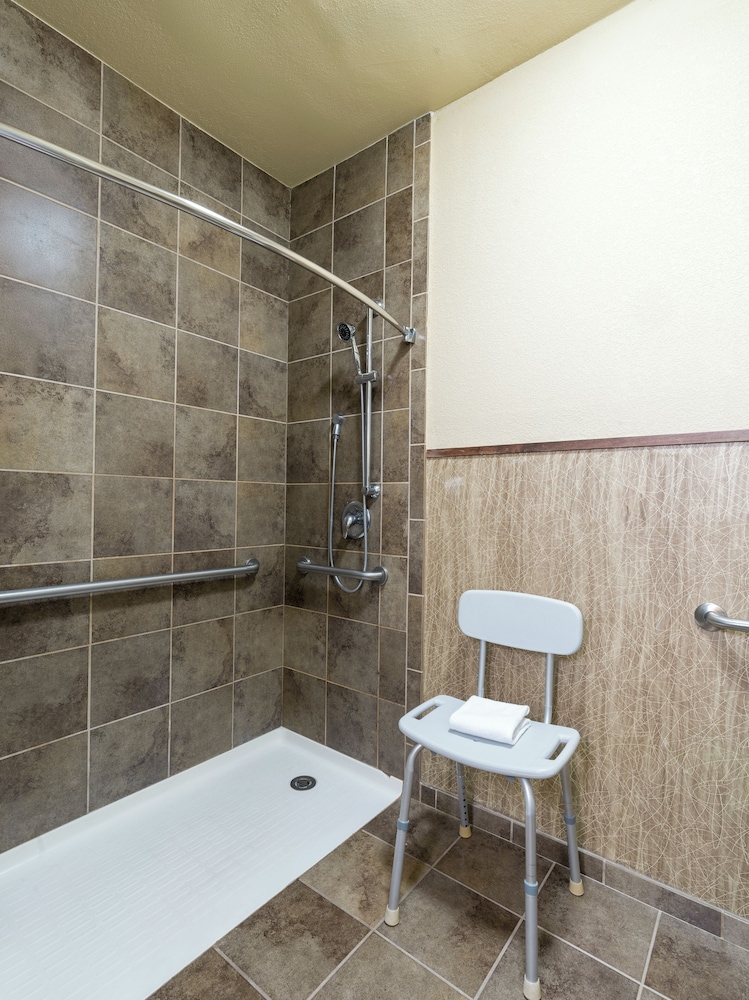 Holiday Inn West Yellowstone by IHG. - photo 105