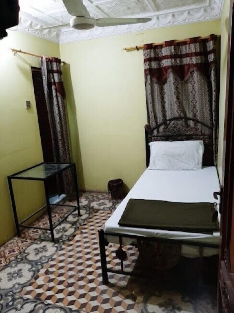 Jeddah Hotel — Hyderabad — photo 2