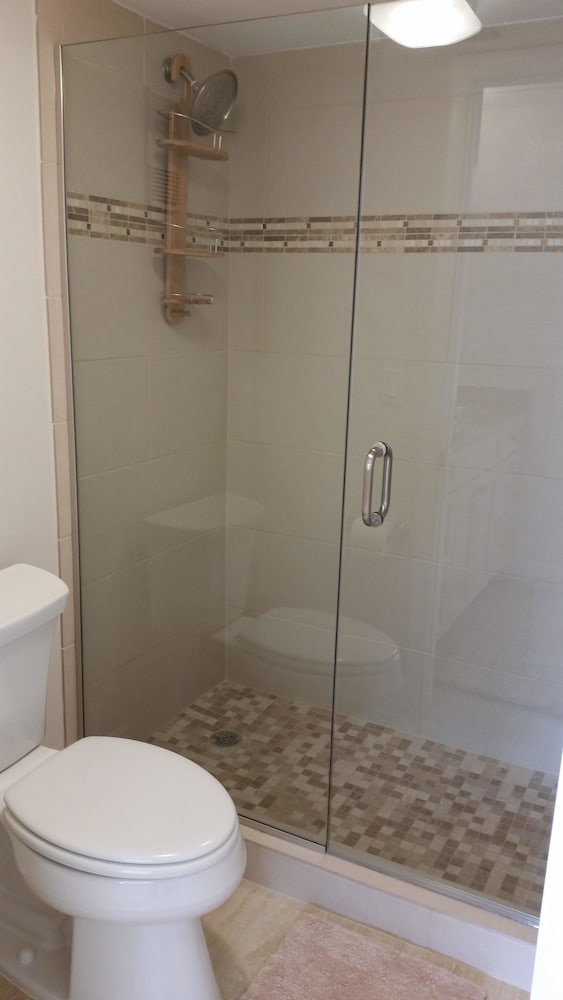 South Seas Tower 3 1009 - photo 13