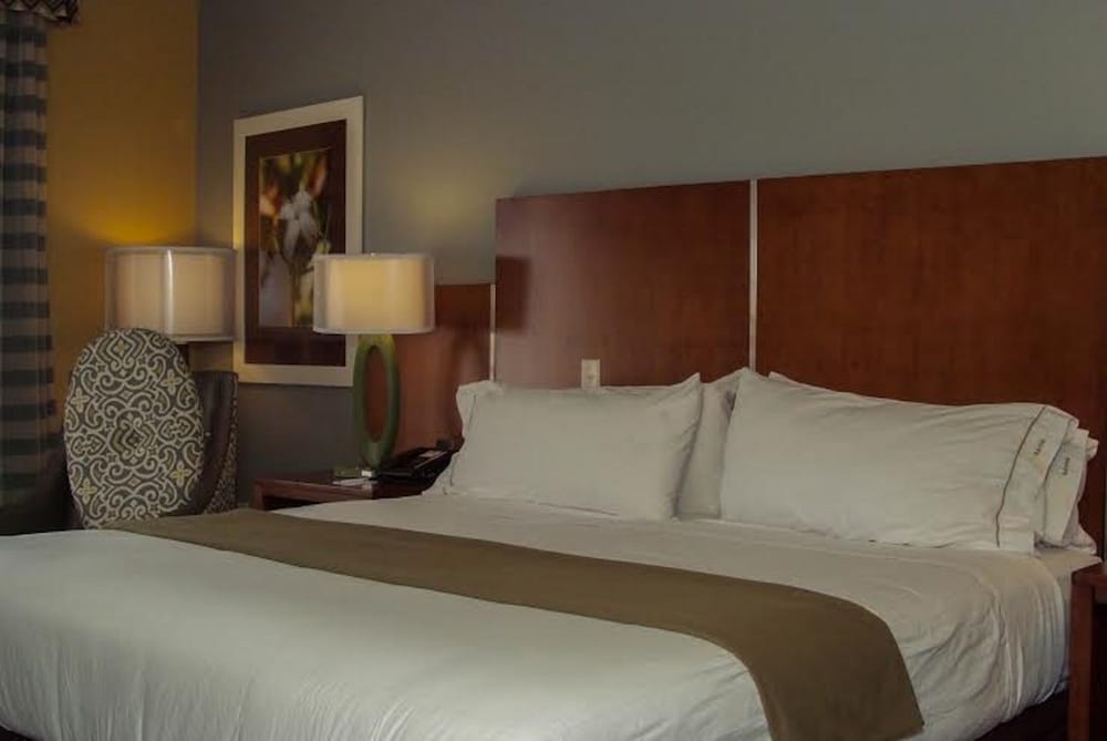 Holiday Inn Express & Suites Perry National Fairground Area #34 by IHG - photo 16