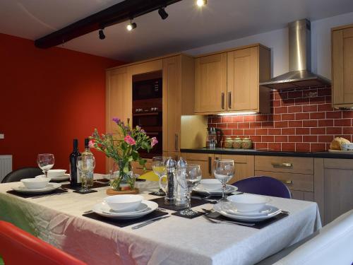 Barn House — 4-Star Luxury Hotel in Settle, United Kingdom