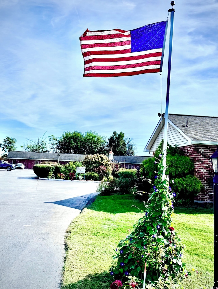 Weathervane Motor Court - photo 20
