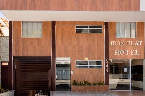 Iron Flat Residence Service — 4-Star Luxury Hotel in Belo Horizonte, Brasil