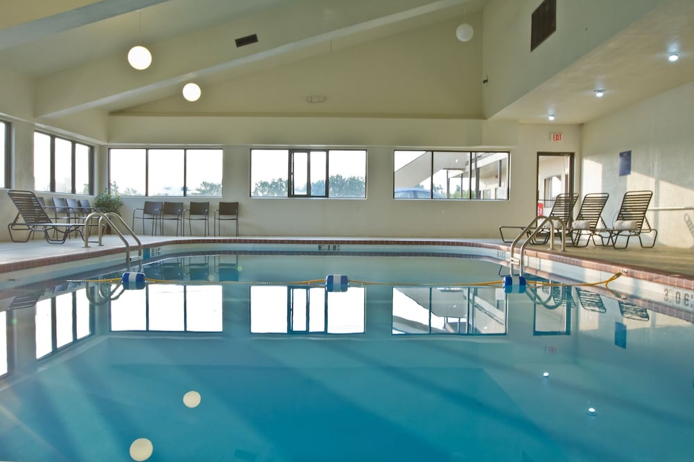 Greenstay Hotel and Suites St James - photo 12