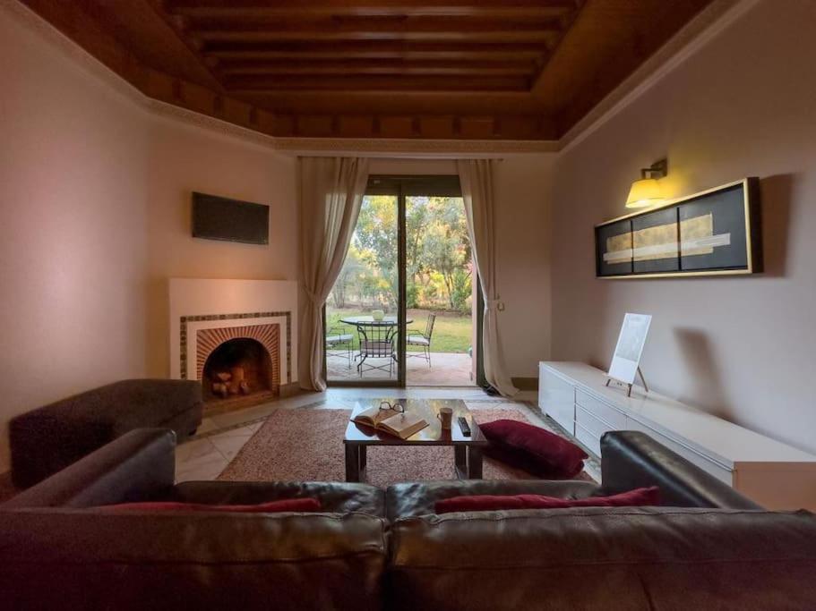 Très joli Appart à la palmeraie coup de cœur — 4-Star Luxury Hotel in Marrakesh, Morocco