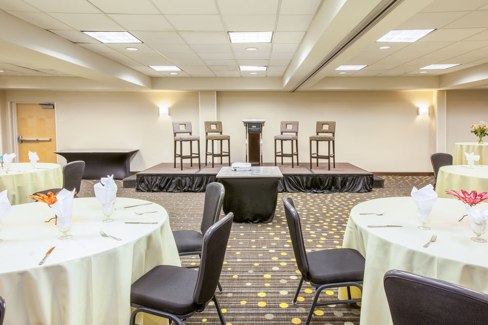 Crowne Plaza Bloomington Msp Airport Moa - photo 10
