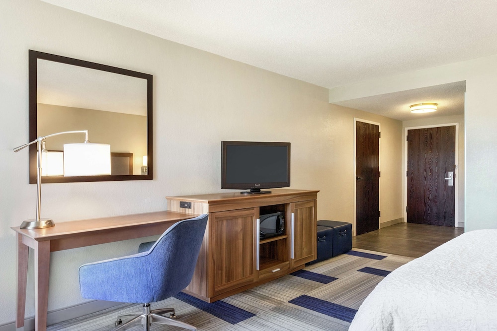 Hampton Inn Birmingham Trussville - photo 21