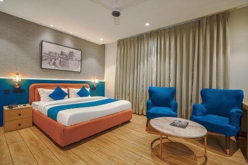 Hotel Highway Greens Near VR Punjab Mall Airport Road Mohali Chandigarh in Mohali, India