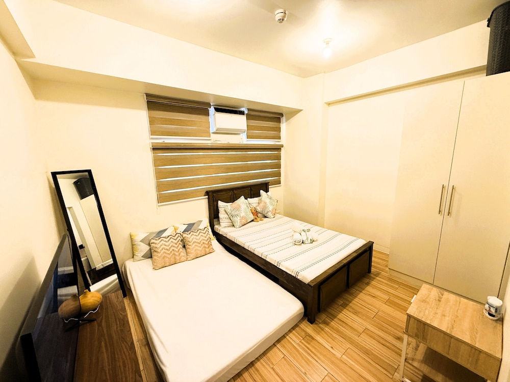 JFam Suites C3 3N Studio Up To 4 Pax — 4-Star Luxury Hotel in Binan, Philippines