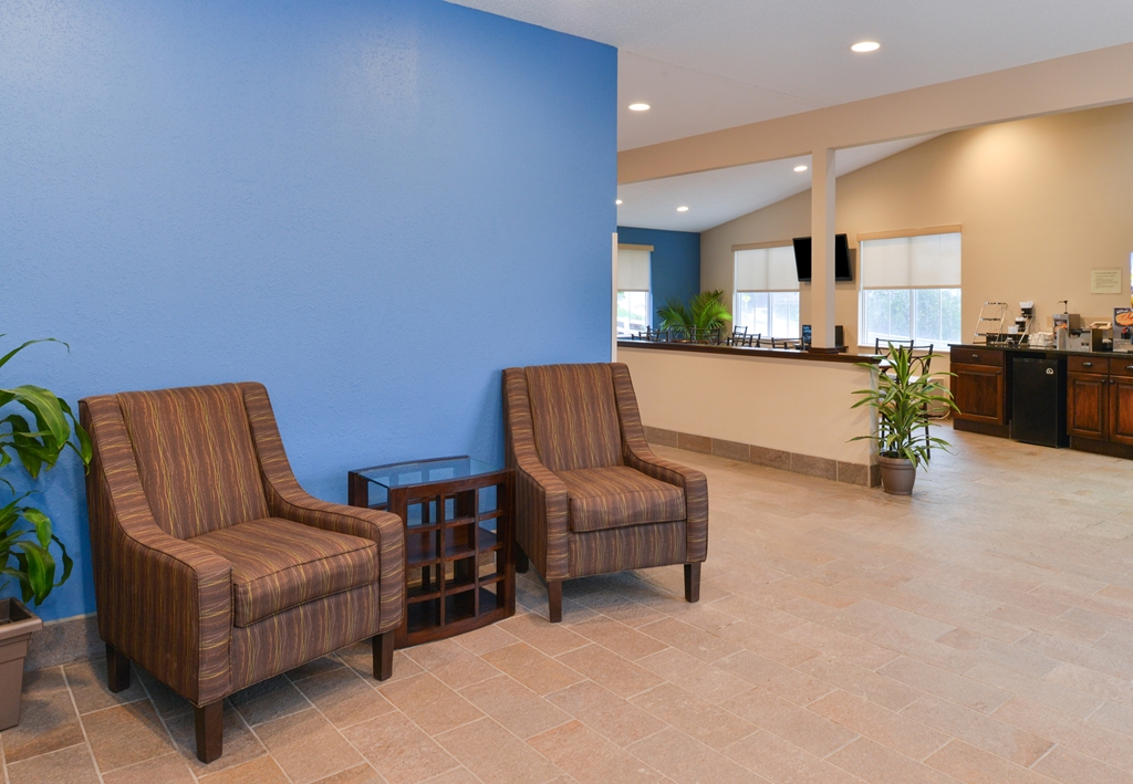 Americas Best Value Inn & Suites St. Clairsville Wheeling - photo 8