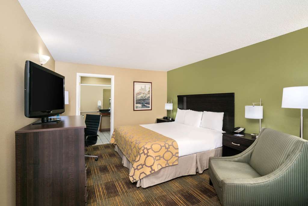 Baymont by Wyndham Prattville Montgomery - photo 17
