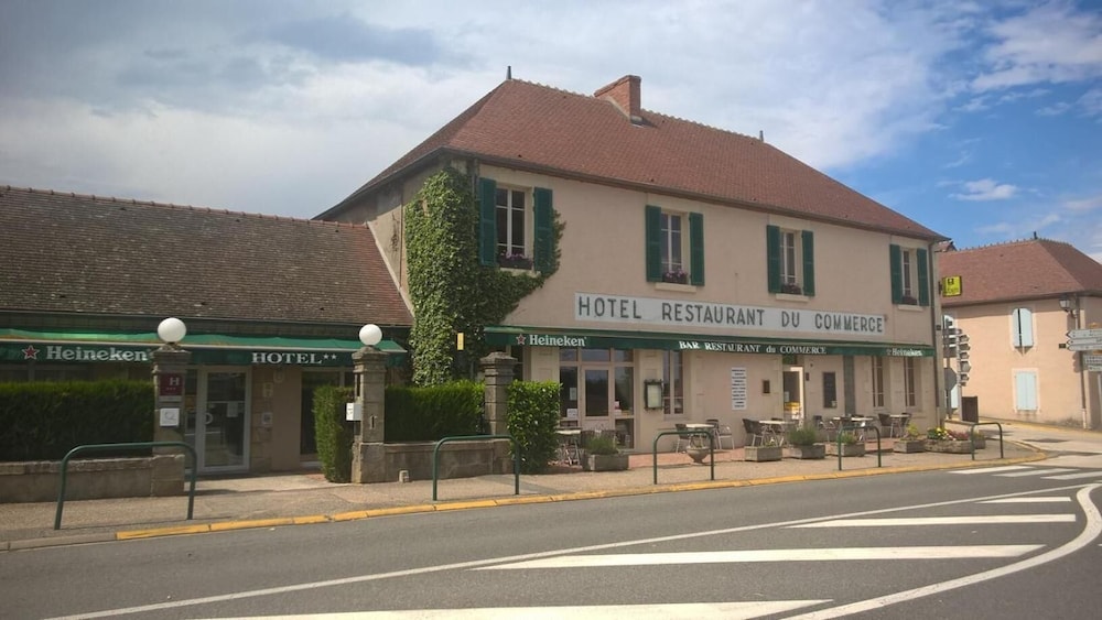 Hôtel du Commerce — hotel in Moulins