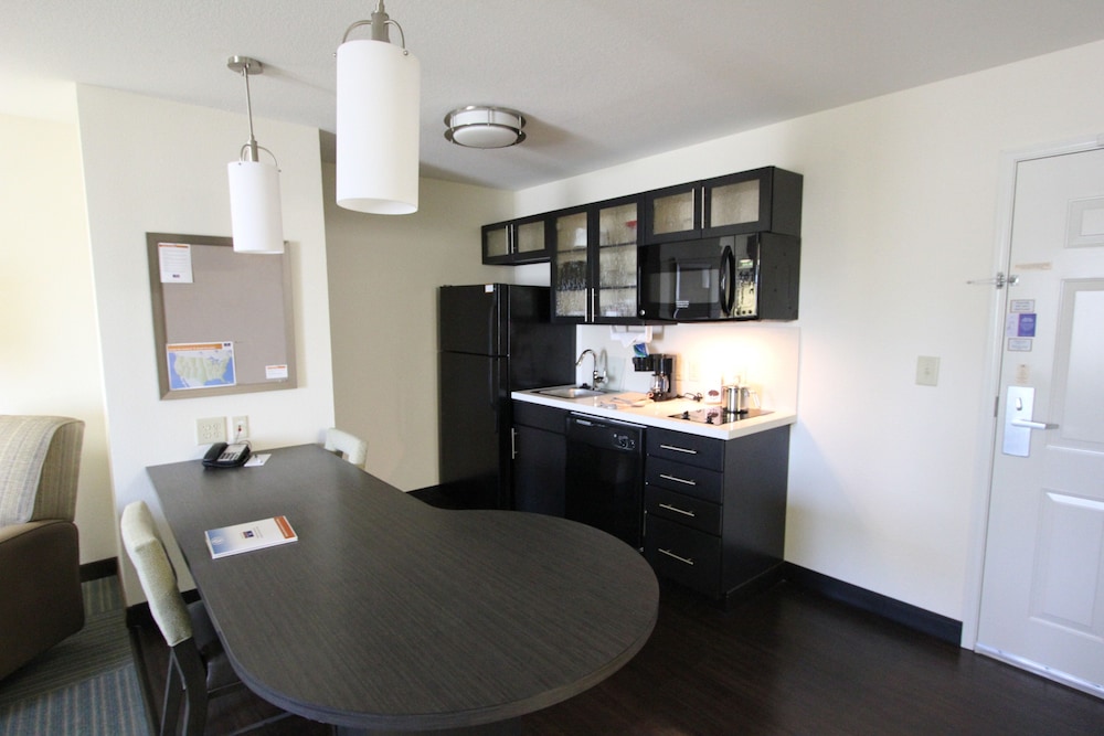 Candlewood Suites Greenville by IHG - photo 23