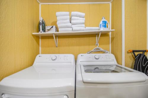 Game Day Haven Sleeps 10 Near Notre Dame & Dt in South Bend, United States