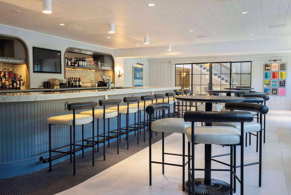 The Pell Part of JdV by Hyatt - photo 46