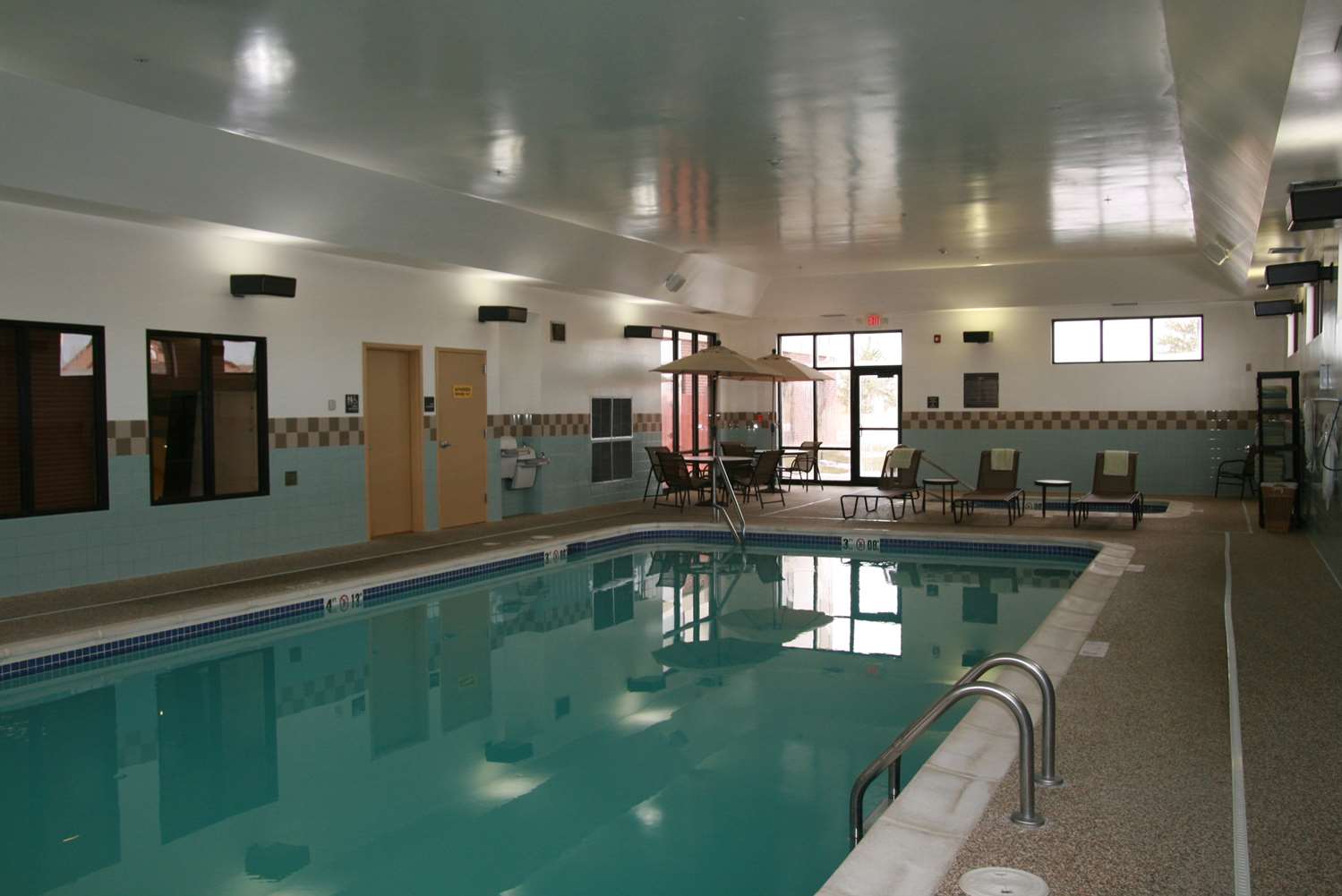 Hampton Inn Omaha West Lakeside - photo 9