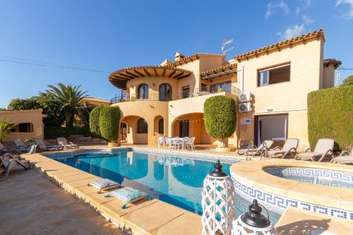 Villa Mandarina Costa CarpeDiem — 4-Star Luxury Hotel in Calp, Spain
