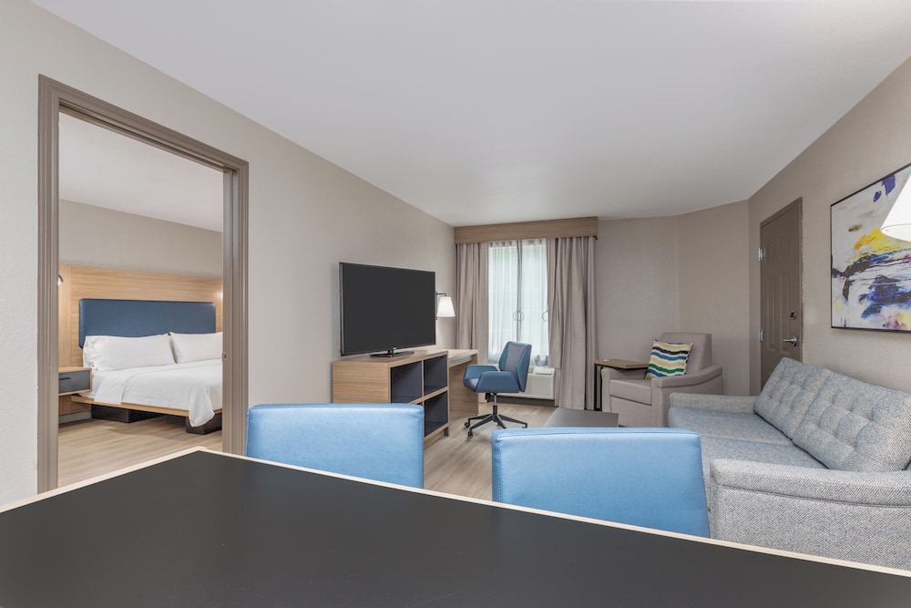Candlewood Suites Houston by IHG - photo 8