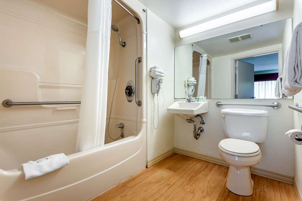 Quality Inn Falconer Jamestown - photo 27