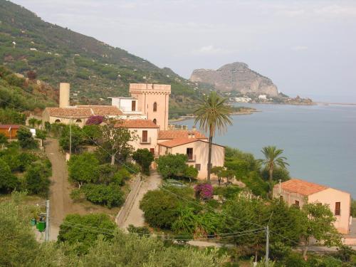 Villa Palamara 1868 Toweronthesea — 4-Star Luxury Hotel in Cefalu, Italy
