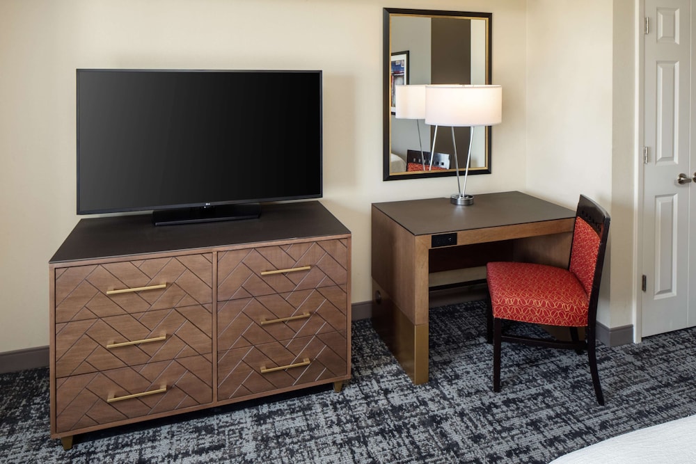 Embassy Suites by Hilton Laredo - photo 15