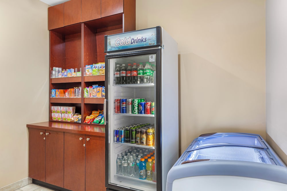 Comfort Suites Greensboro High Point - photo 19