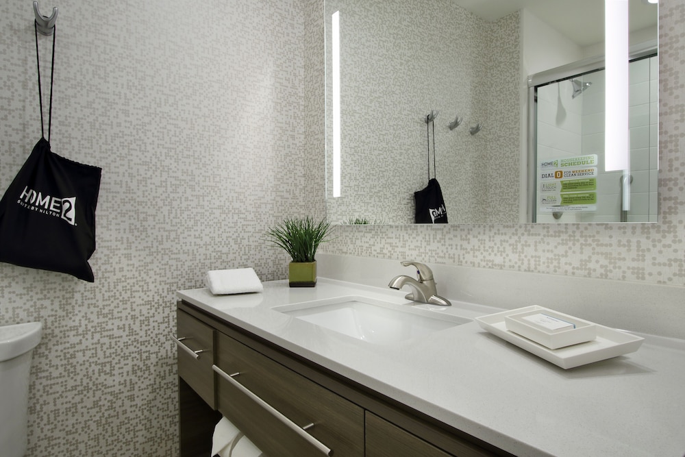 Home2 Suites by Hilton Beaumont - photo 42