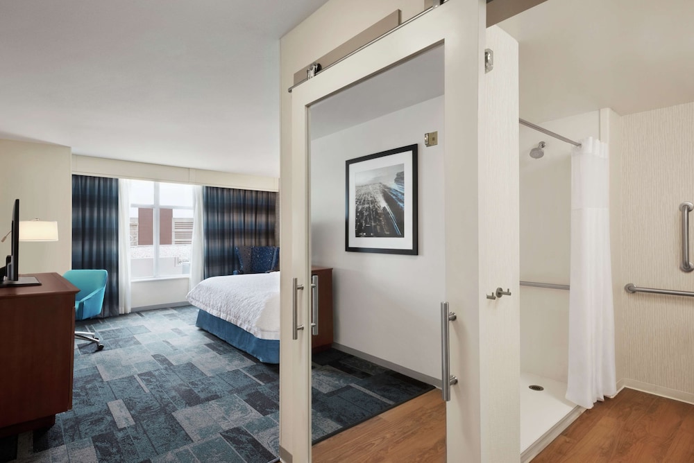 Hampton Inn & Suites Rosemont Chicago O'Hare - photo 8
